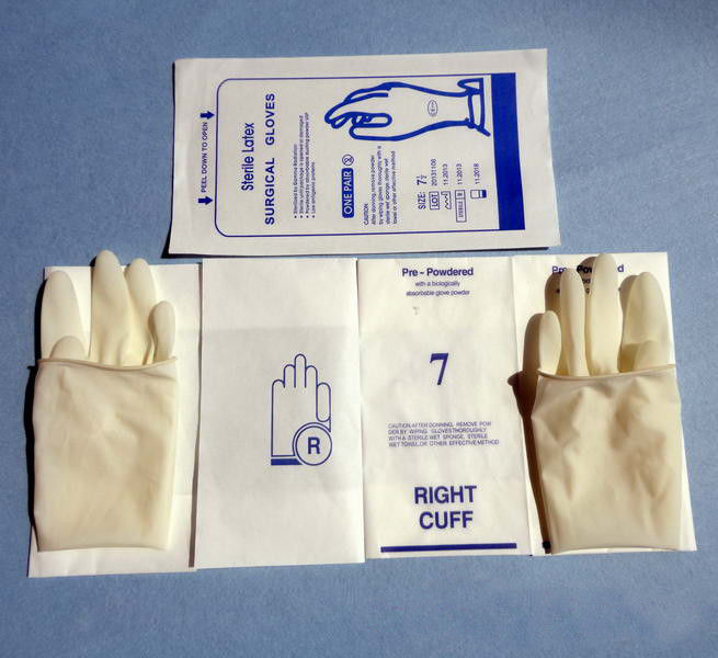 Latex surgical gloves TRI182,100%natural rubber latex, Low protein content